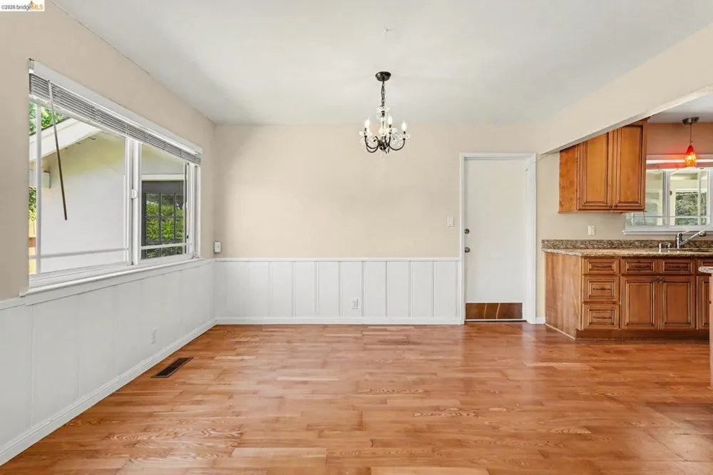 649 Moraga Way Orinda, CA 94563