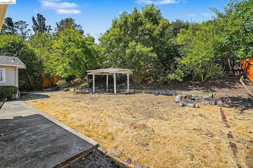 649 Moraga Way Orinda, CA 94563