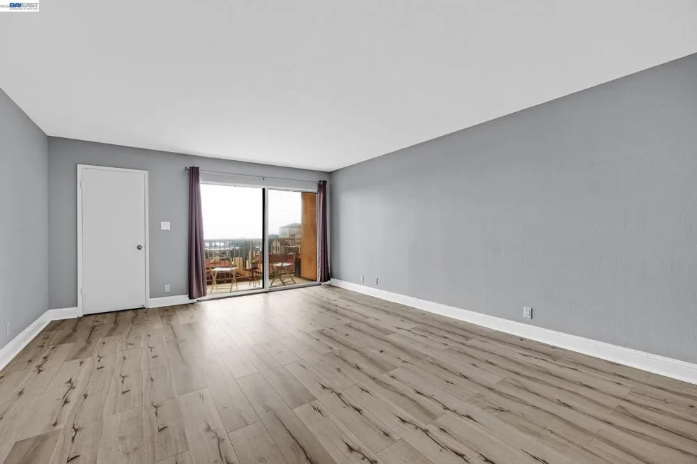 2 Panoramic Way #306 Berkeley, CA 94704