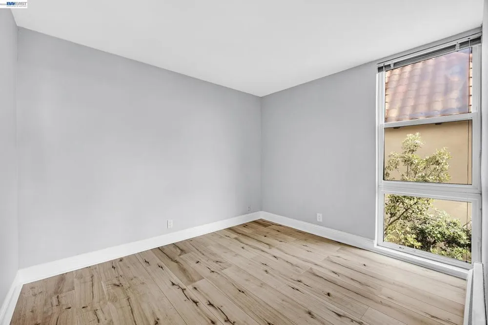 2 Panoramic Way #306 Berkeley, CA 94704