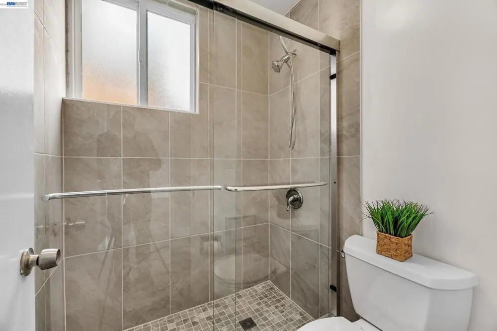 2 Panoramic Way #306 Berkeley, CA 94704