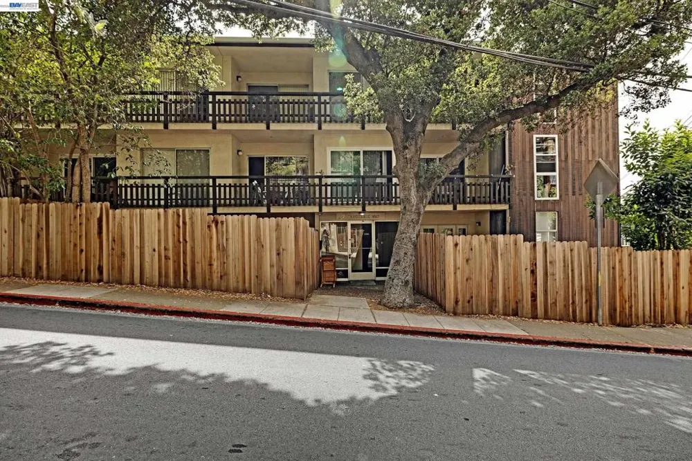 2 Panoramic Way #306 Berkeley, CA 94704
