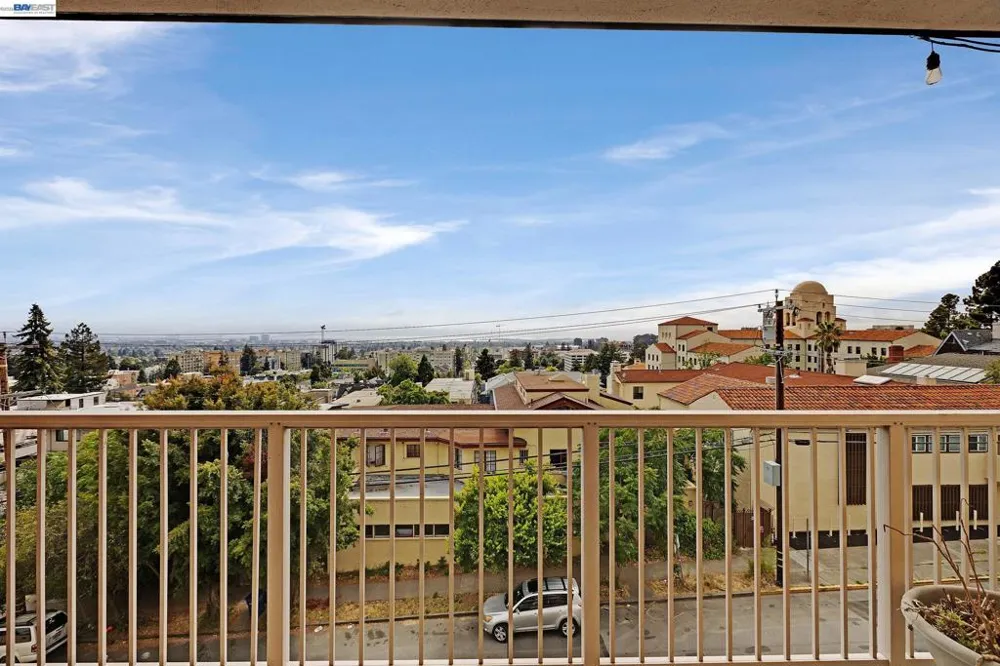 2 Panoramic Way #306 Berkeley, CA 94704