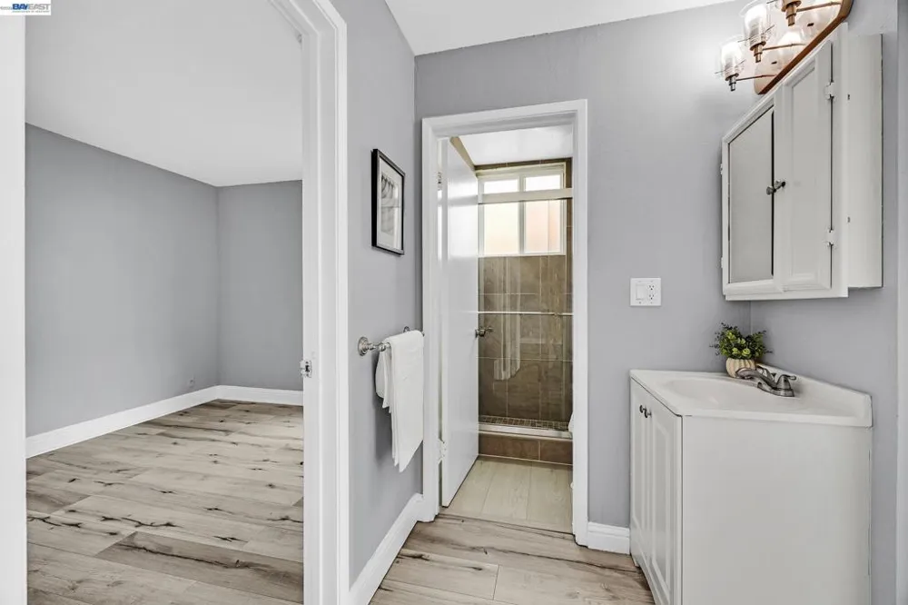 2 Panoramic Way #306 Berkeley, CA 94704