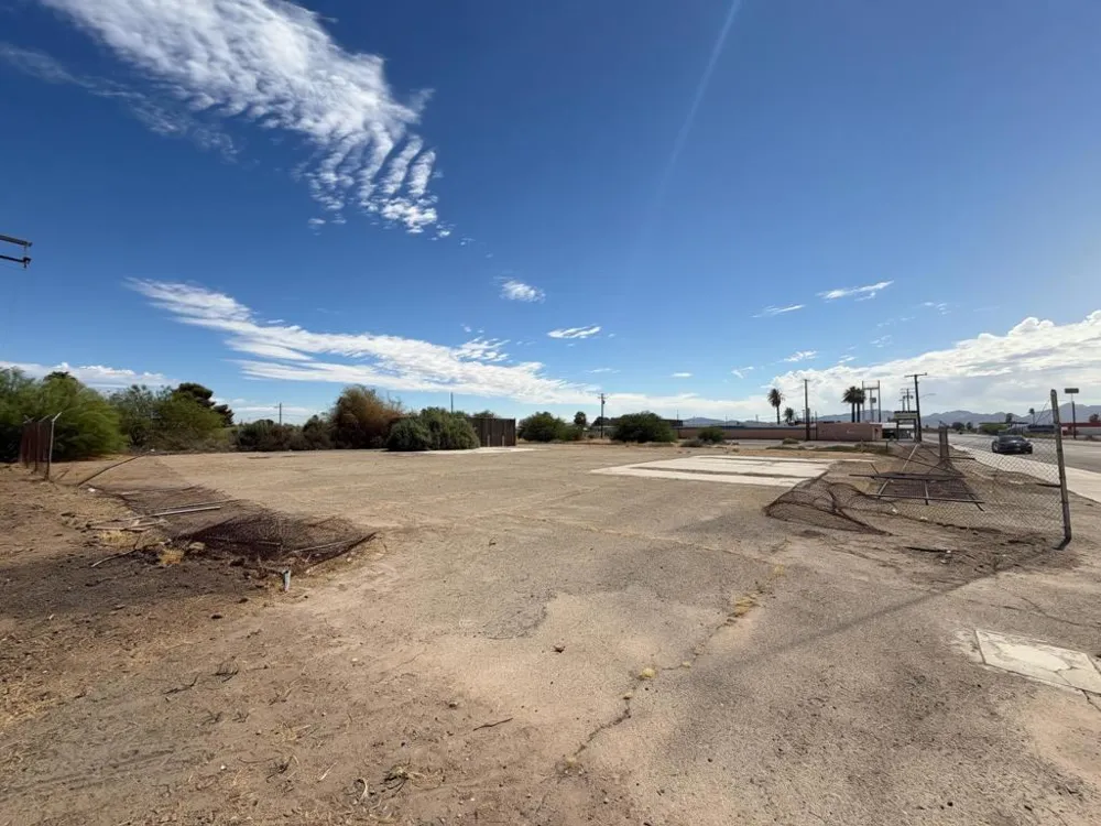 9162 Hobsonway Blythe, CA 92225