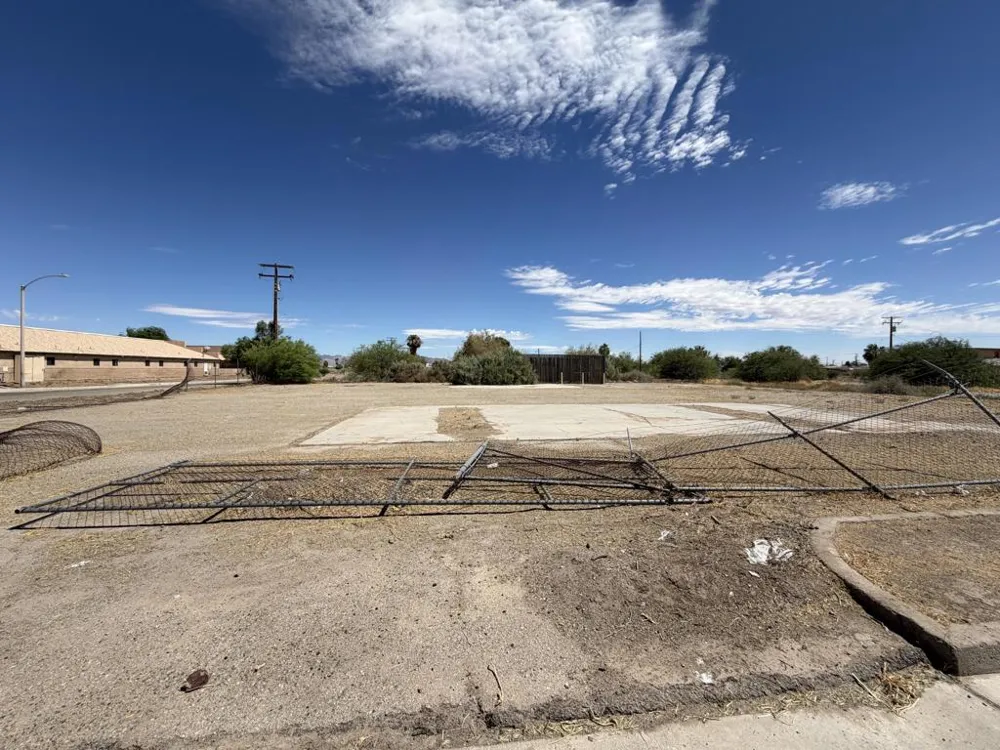 9162 Hobsonway Blythe, CA 92225