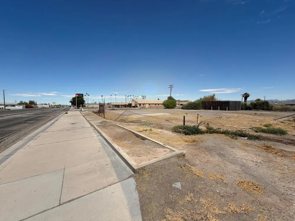 9162 Hobsonway Blythe, CA 92225