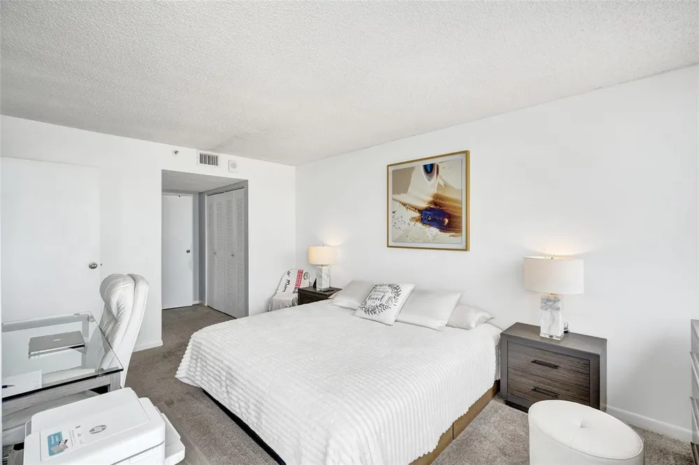 7601 E Treasure Drive #617 North Bay Village, FL 33141