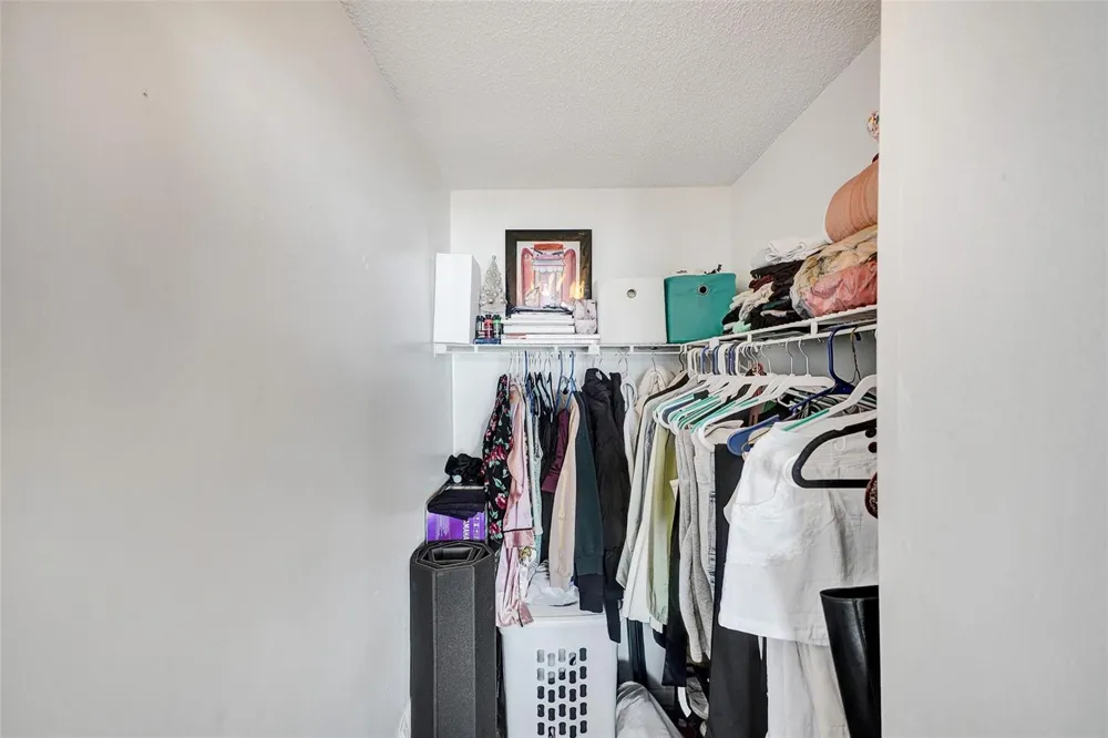 7601 E Treasure Drive #617 North Bay Village, FL 33141