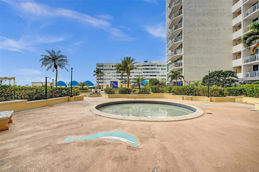 7601 E Treasure Drive #617 North Bay Village, FL 33141