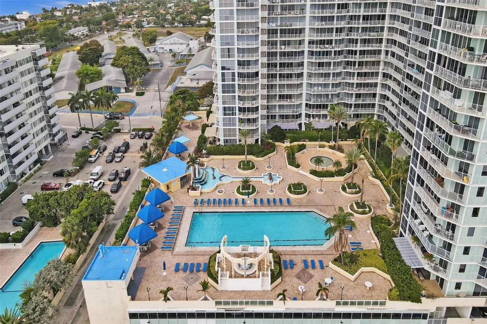 7601 E Treasure Drive #617 North Bay Village, FL 33141