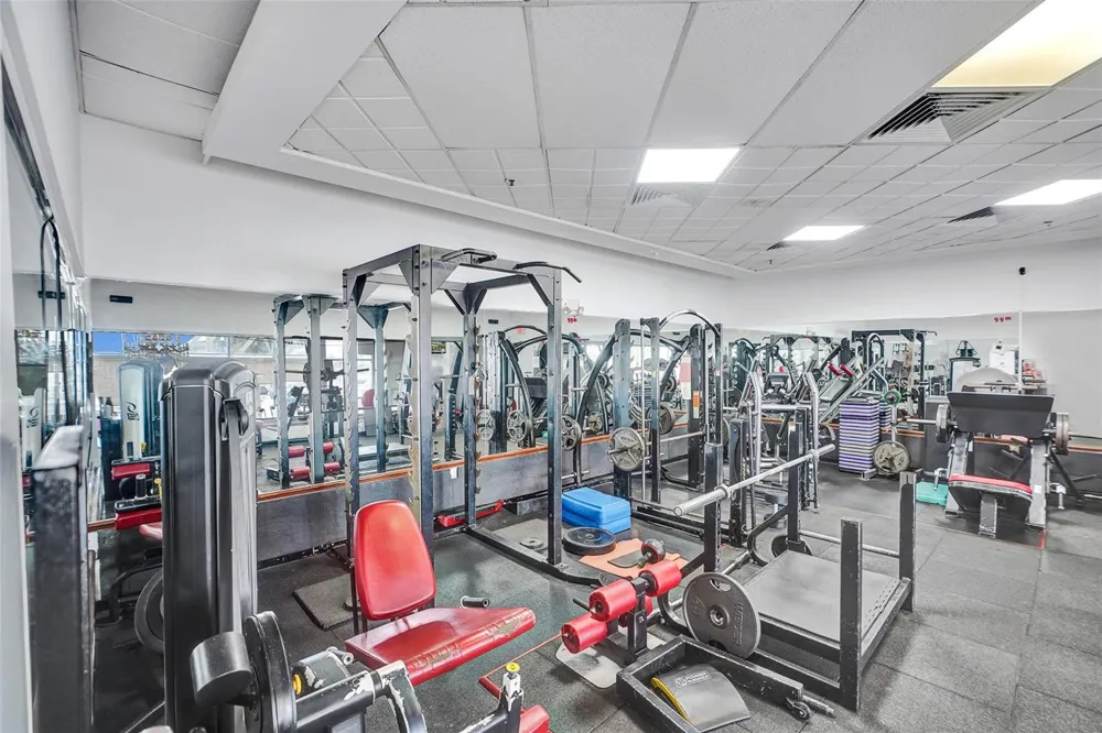 7601 E Treasure Drive #617 North Bay Village, FL 33141
