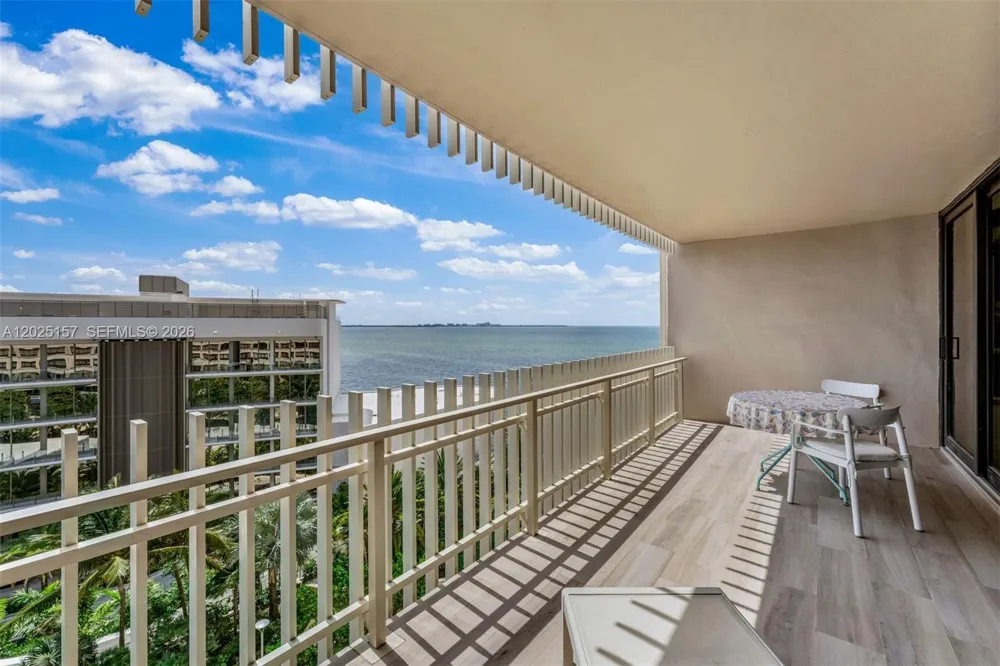 3 Grove Isle Dr #C803 Miami, FL 33133