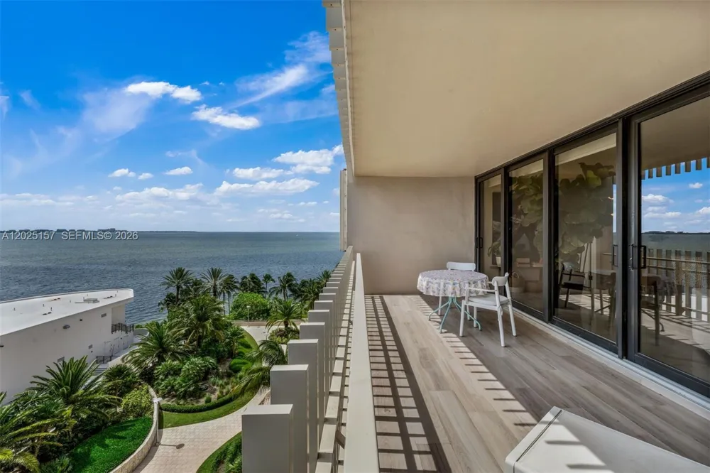 3 Grove Isle Dr #C803 Miami, FL 33133