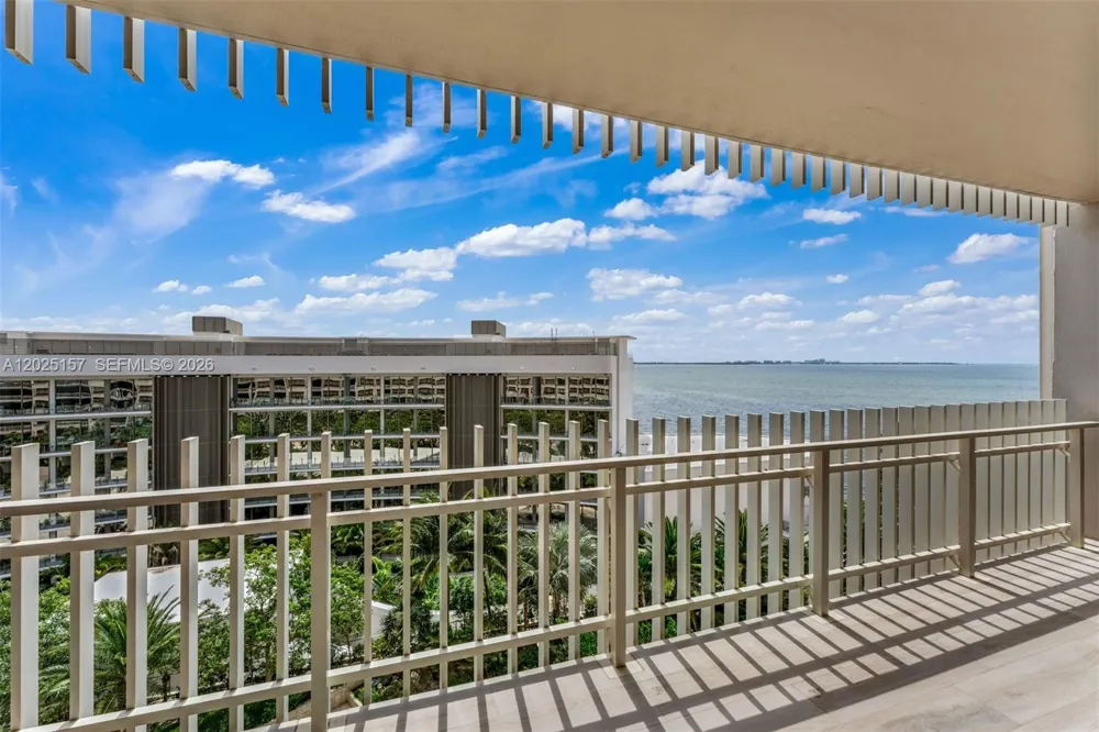 3 Grove Isle Dr #C803 Miami, FL 33133