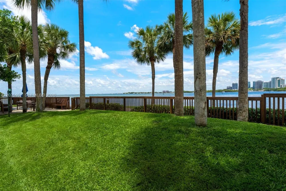 3 Grove Isle Dr #C803 Miami, FL 33133