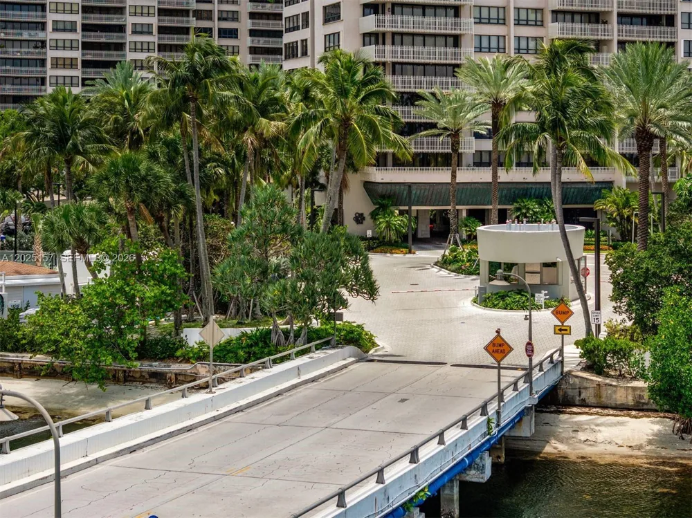 3 Grove Isle Dr #C803 Miami, FL 33133