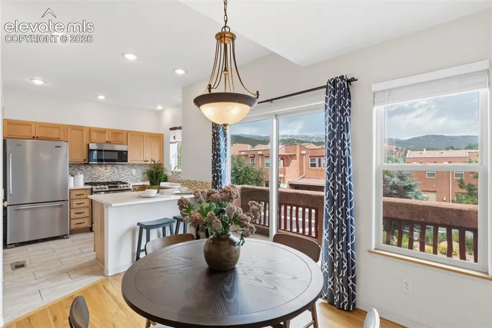 326 Santa Fe Place #A Manitou Springs, CO 80829