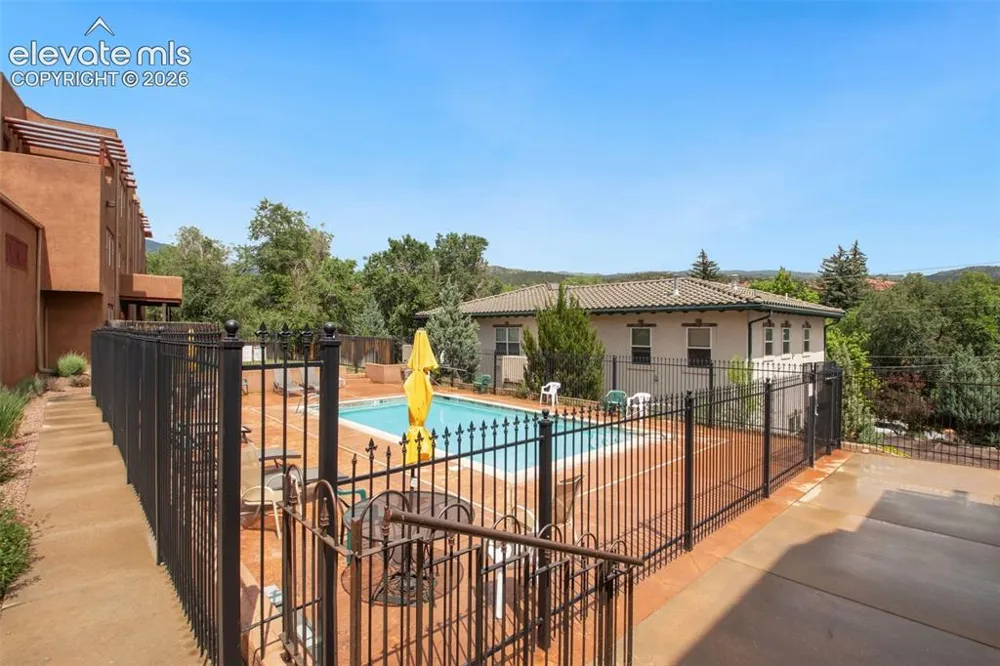 326 Santa Fe Place #A Manitou Springs, CO 80829