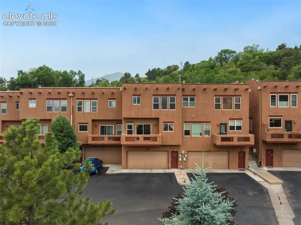 326 Santa Fe Place #A Manitou Springs, CO 80829