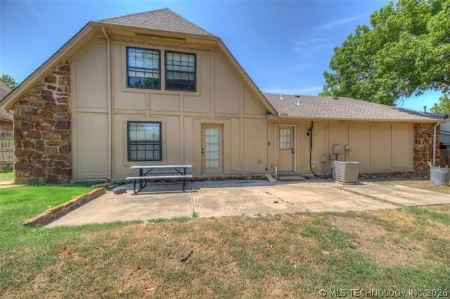 9031 E 67th Place Tulsa, OK 74133