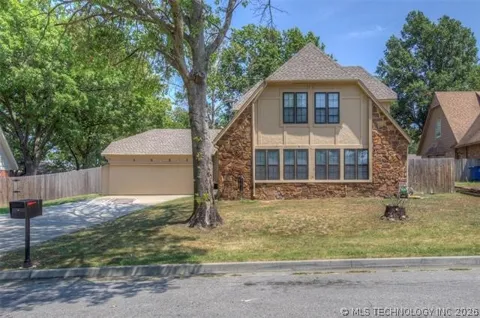 9031 E 67th Place
