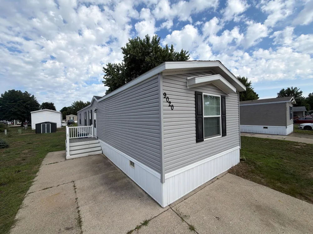 9020 4 Winds Lane W Olive Township, MI 49460