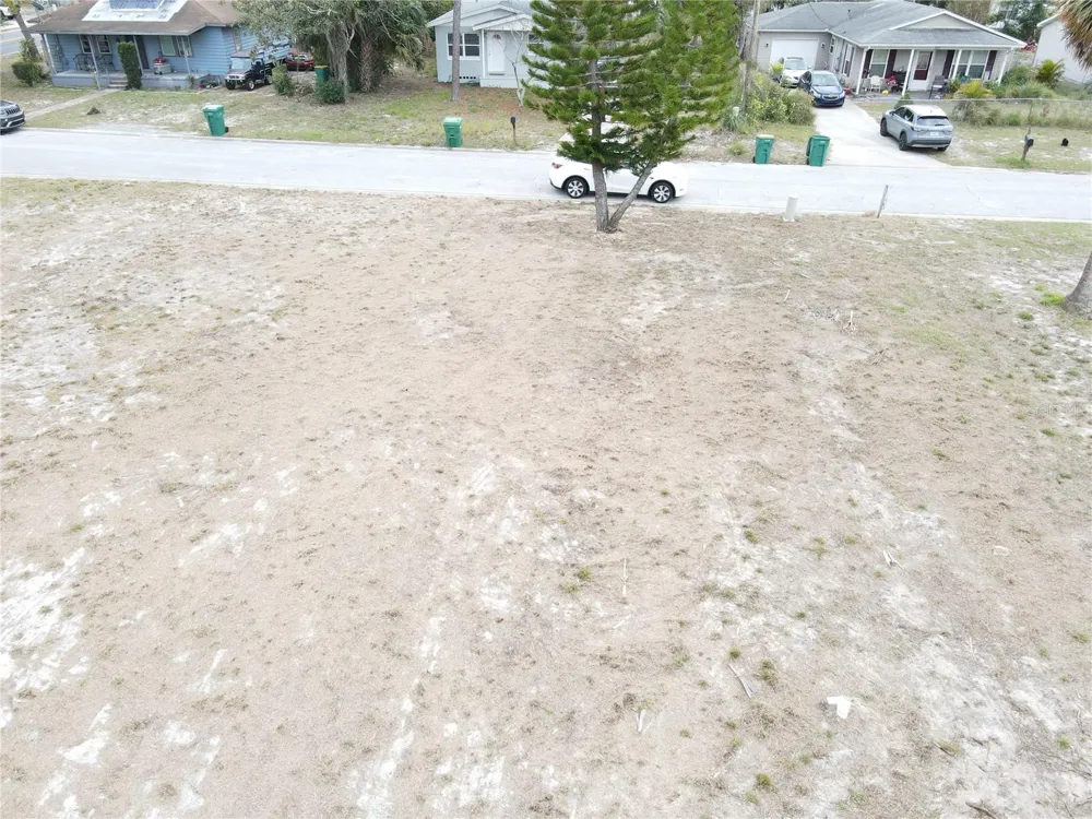 209 W BADGER AVENUE Eustis, FL 32726