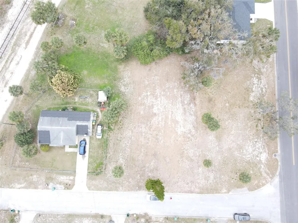 209 W BADGER AVENUE Eustis, FL 32726