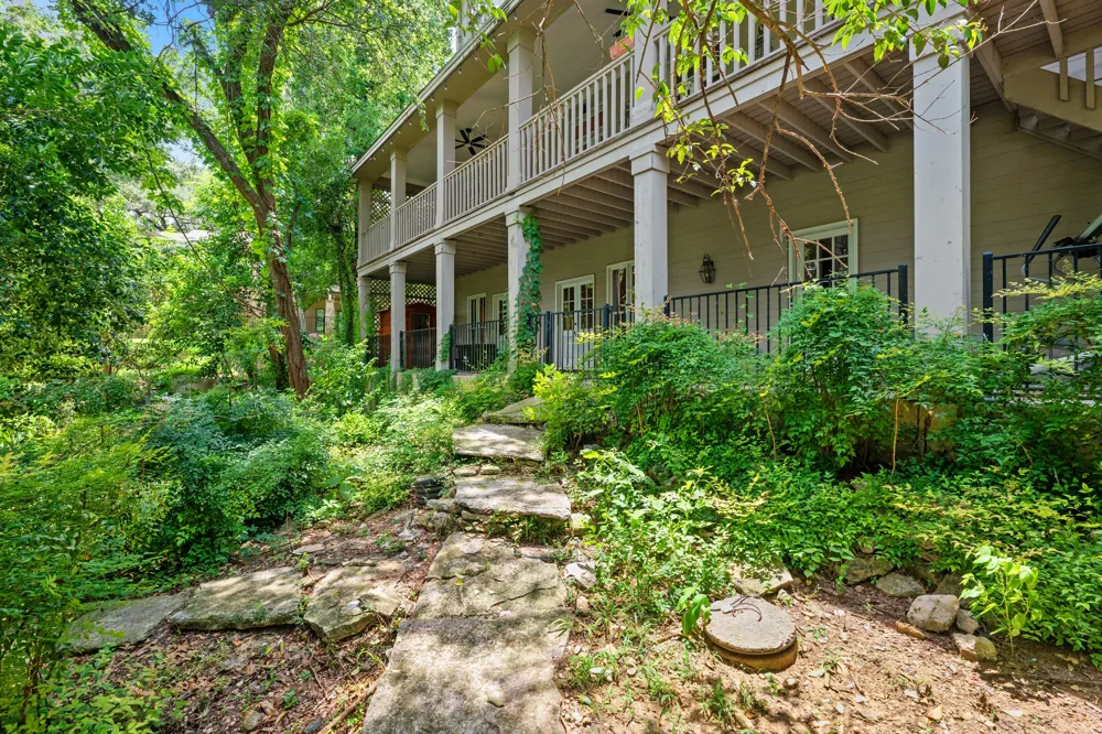1201 Silver Hill Drive Austin, TX 78746