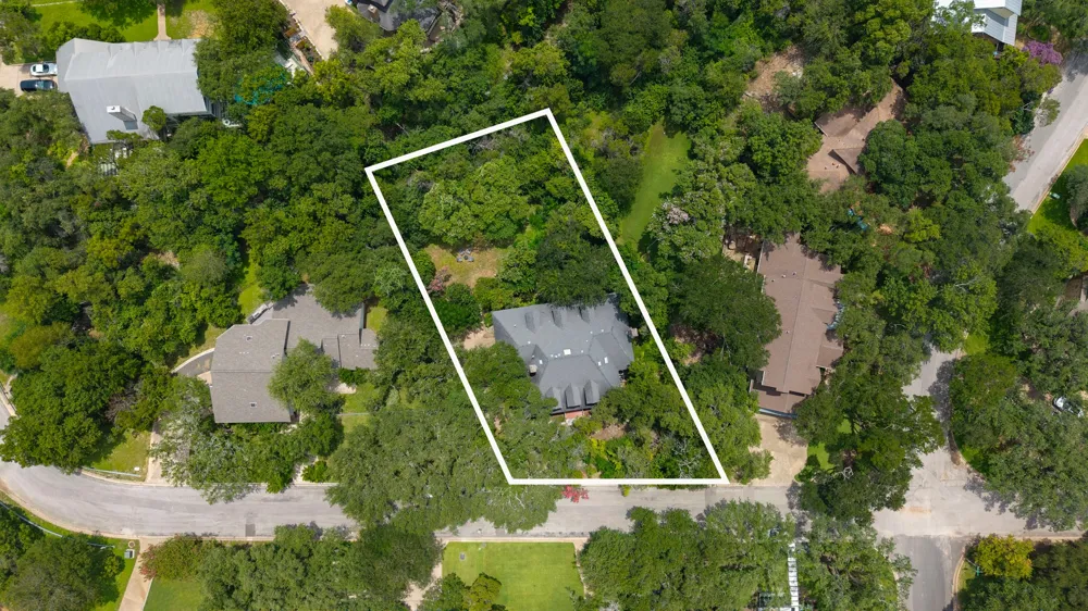 1201 Silver Hill Drive Austin, TX 78746