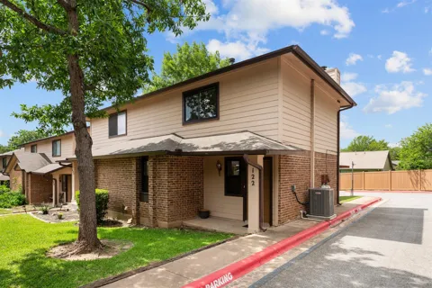101 S Clearday Drive #122