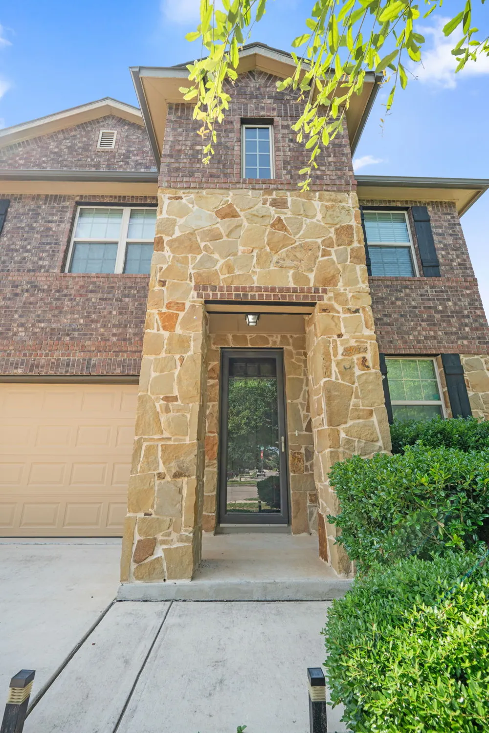 220 Golden Vista Street Cibolo, TX 78108