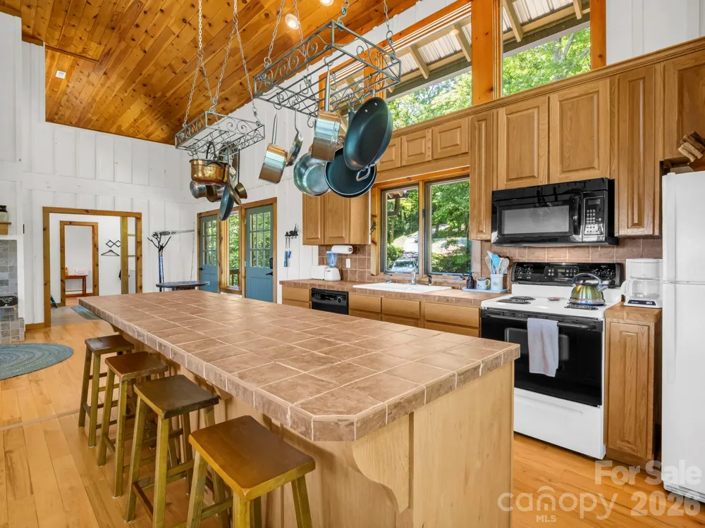 182 Antler Ridge Rosman, NC 28772