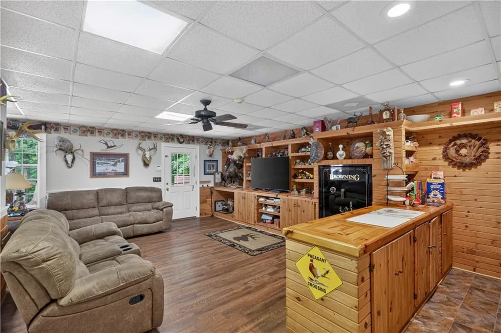 2404 Corinth Poseyville Road Bremen, GA 30110