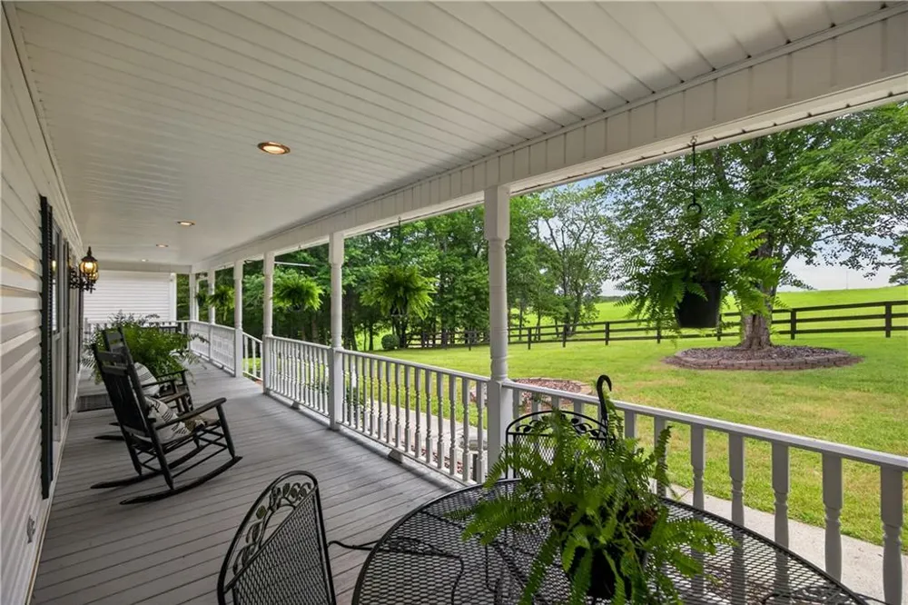 2404 Corinth Poseyville Road Bremen, GA 30110