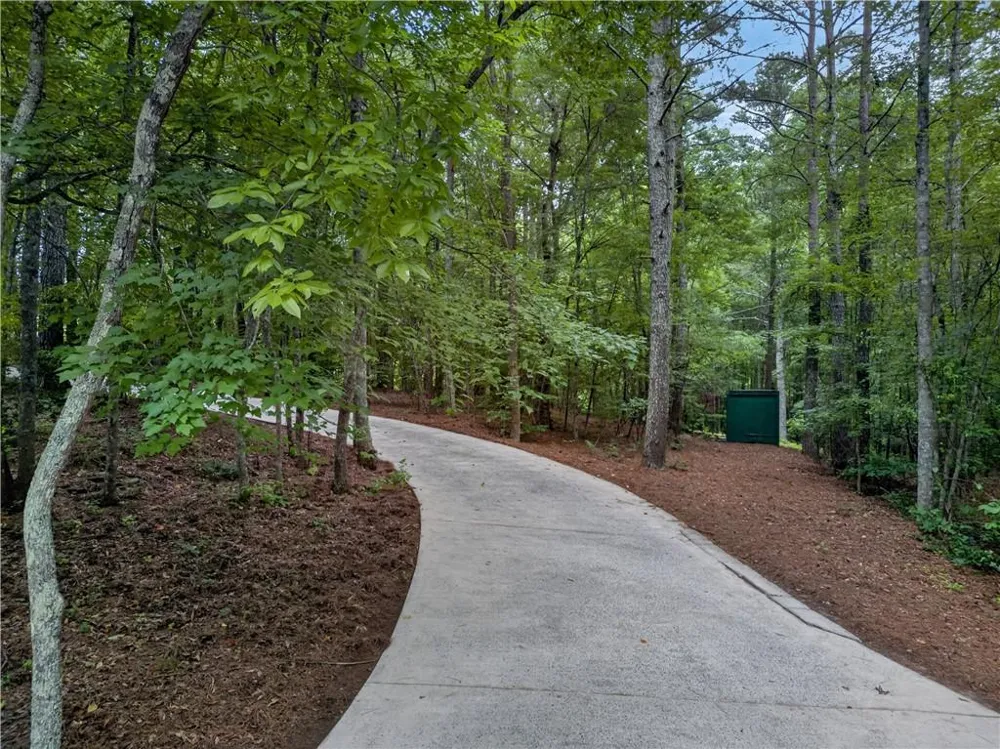 2404 Corinth Poseyville Road Bremen, GA 30110