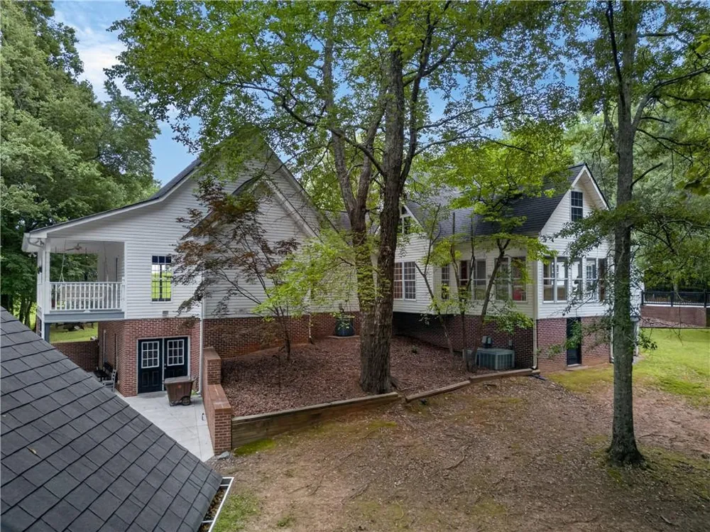 2404 Corinth Poseyville Road Bremen, GA 30110
