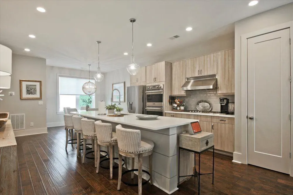 104 Canton Way Roswell, GA 30075