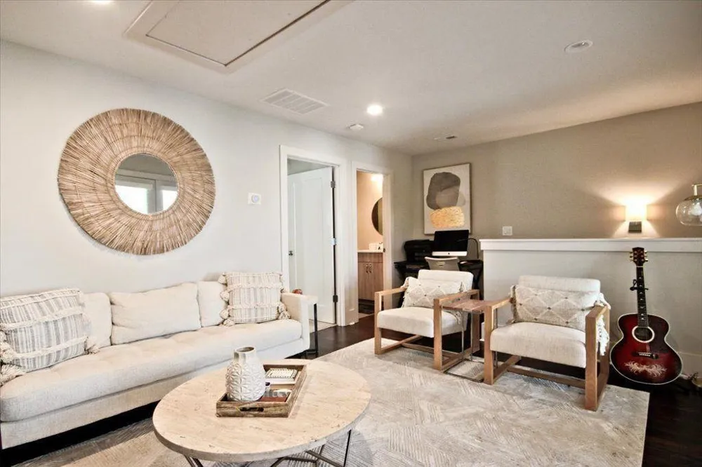 104 Canton Way Roswell, GA 30075
