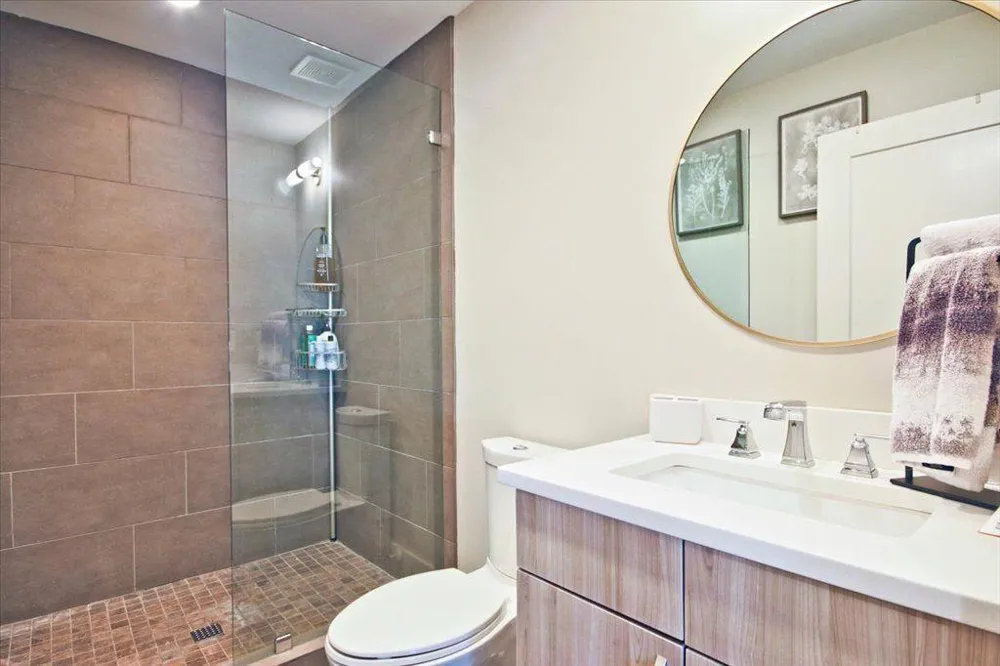 104 Canton Way Roswell, GA 30075