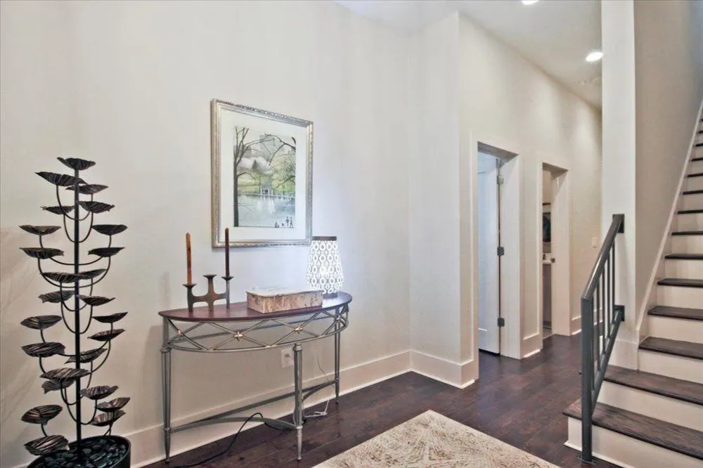 104 Canton Way Roswell, GA 30075