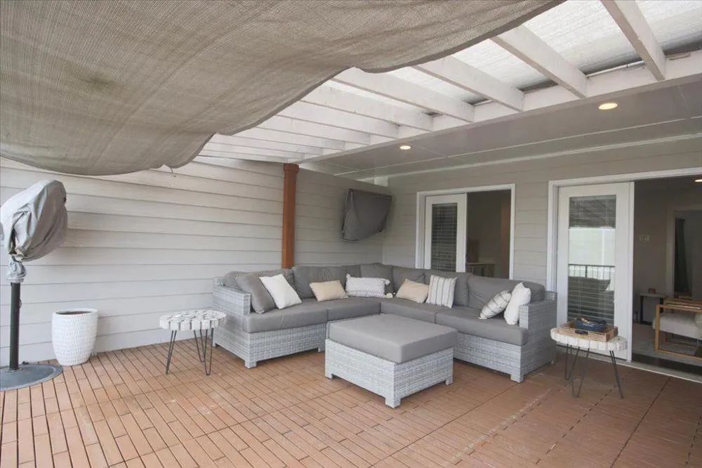 104 Canton Way Roswell, GA 30075