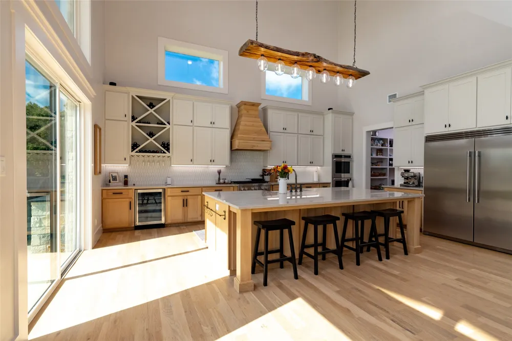 1100 County Road 1785 Sunset, TX 76270