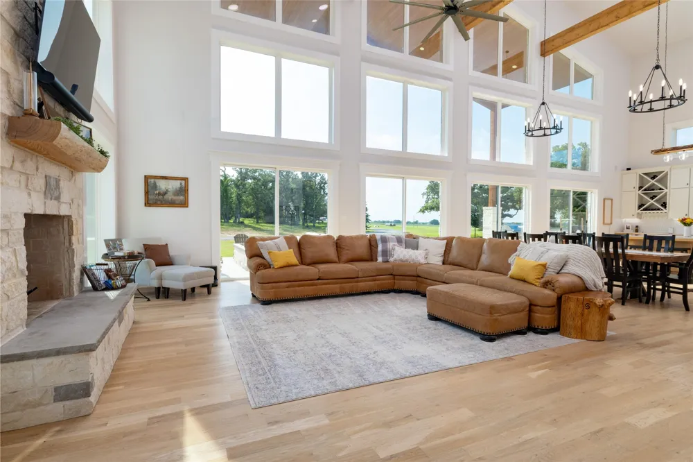 1100 County Road 1785 Sunset, TX 76270
