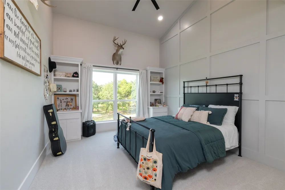 1100 County Road 1785 Sunset, TX 76270