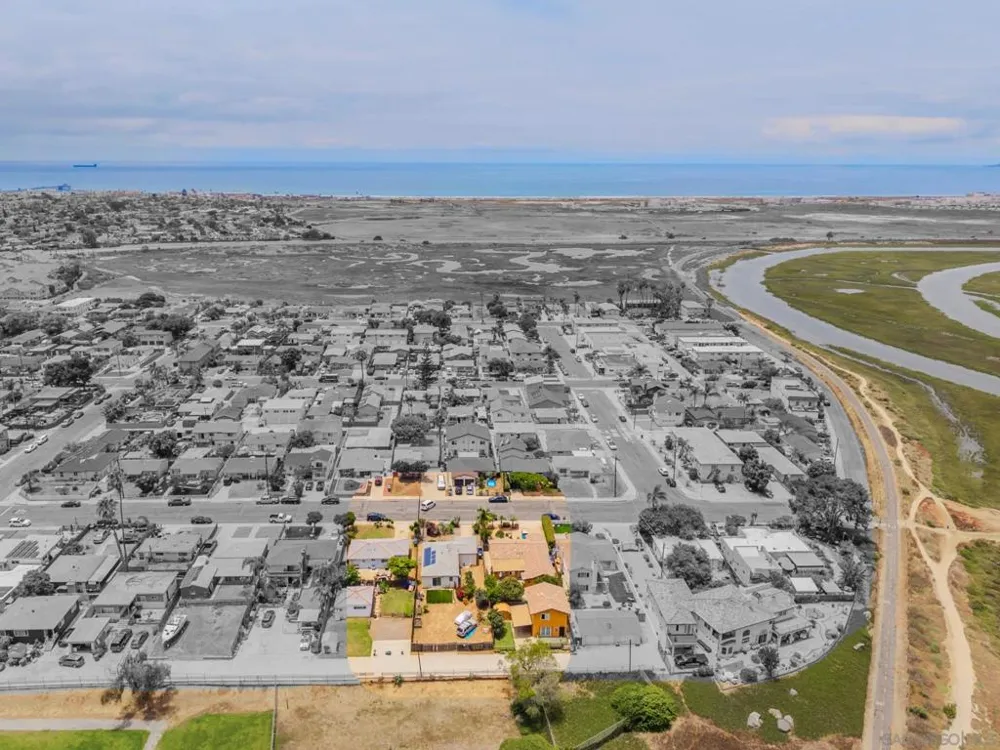 425 8th Street Imperial Beach, CA 91932