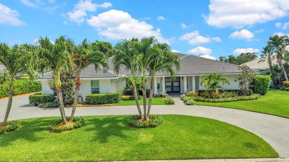 341 Glenbrook Drive Atlantis, FL 33462