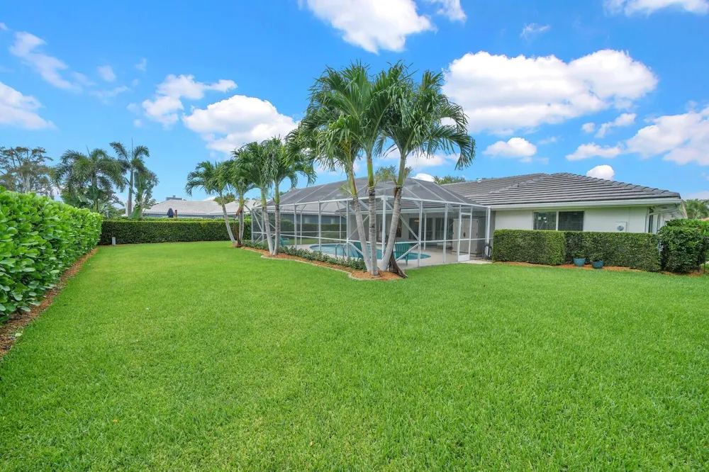 341 Glenbrook Drive Atlantis, FL 33462