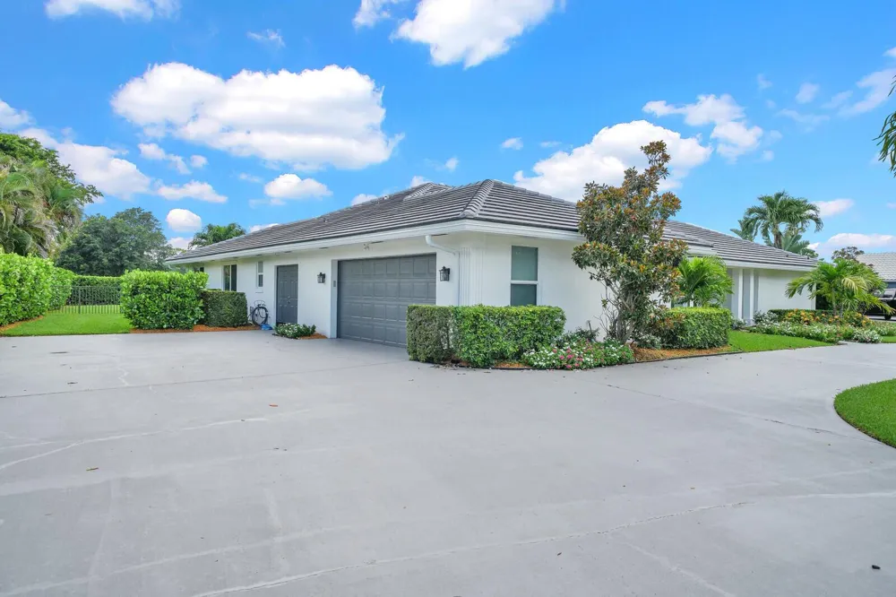 341 Glenbrook Drive Atlantis, FL 33462
